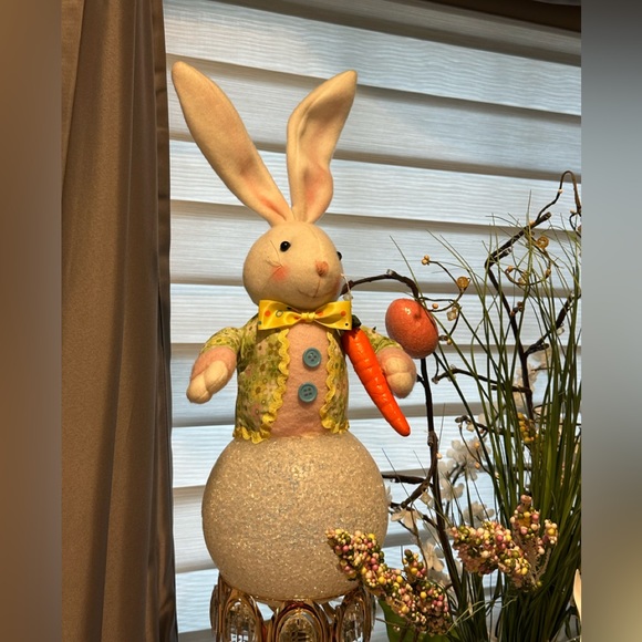 Home interiors Easter lighted Bunny - Picture 1 of 11